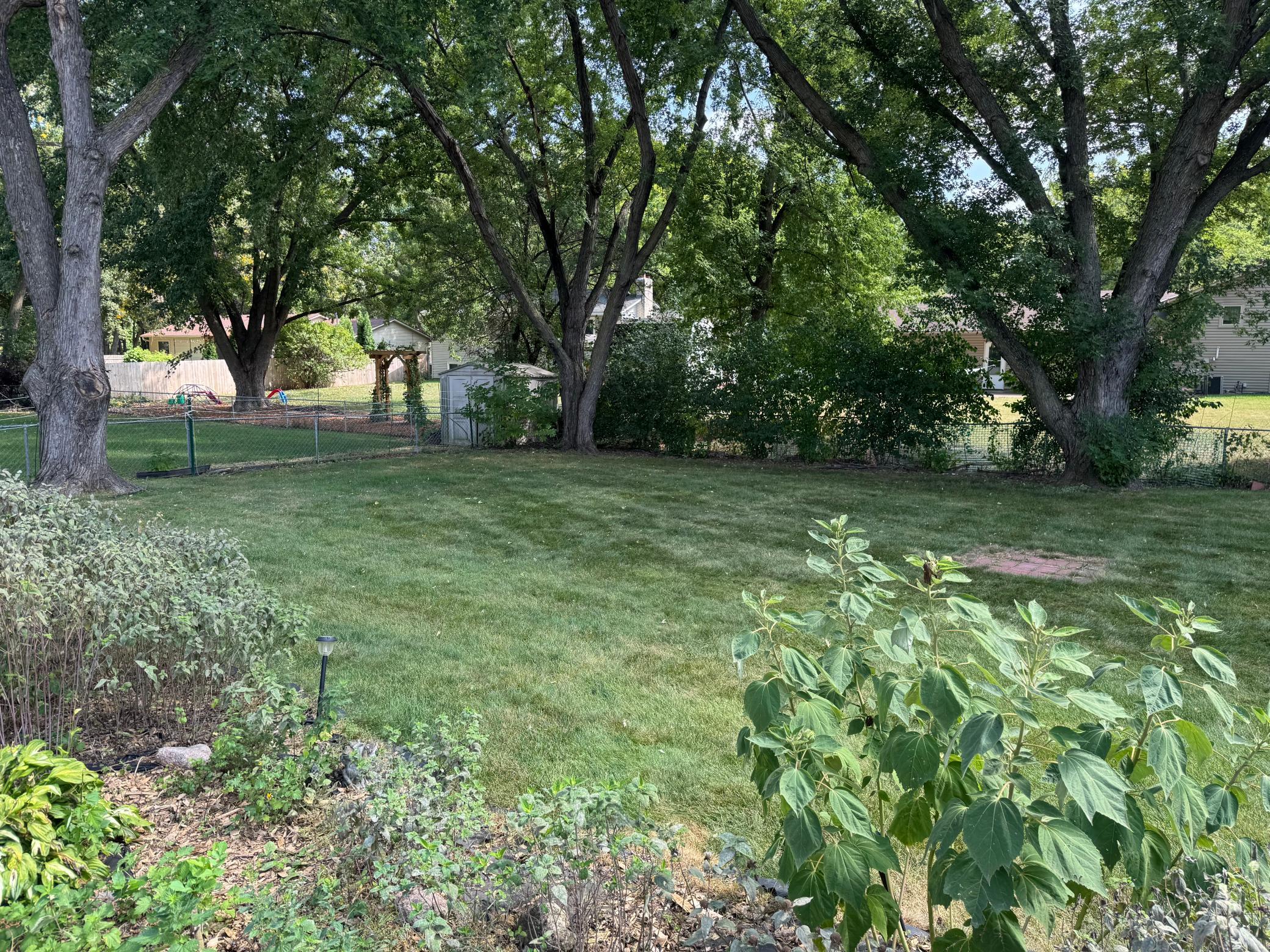 main property photo 15