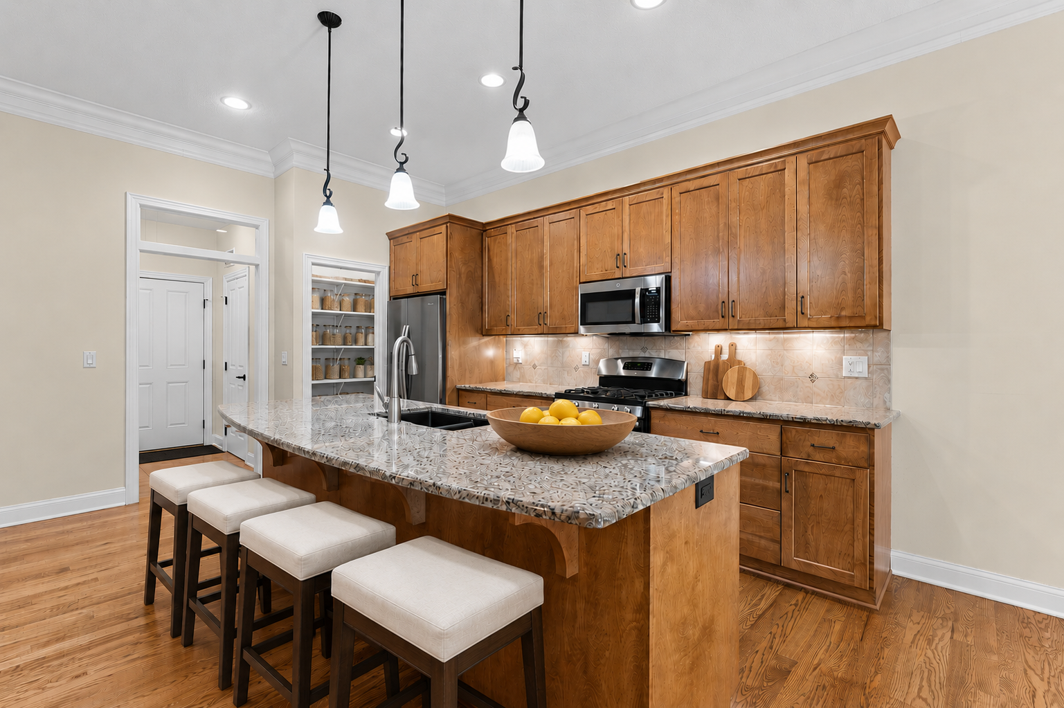 main property photo 3