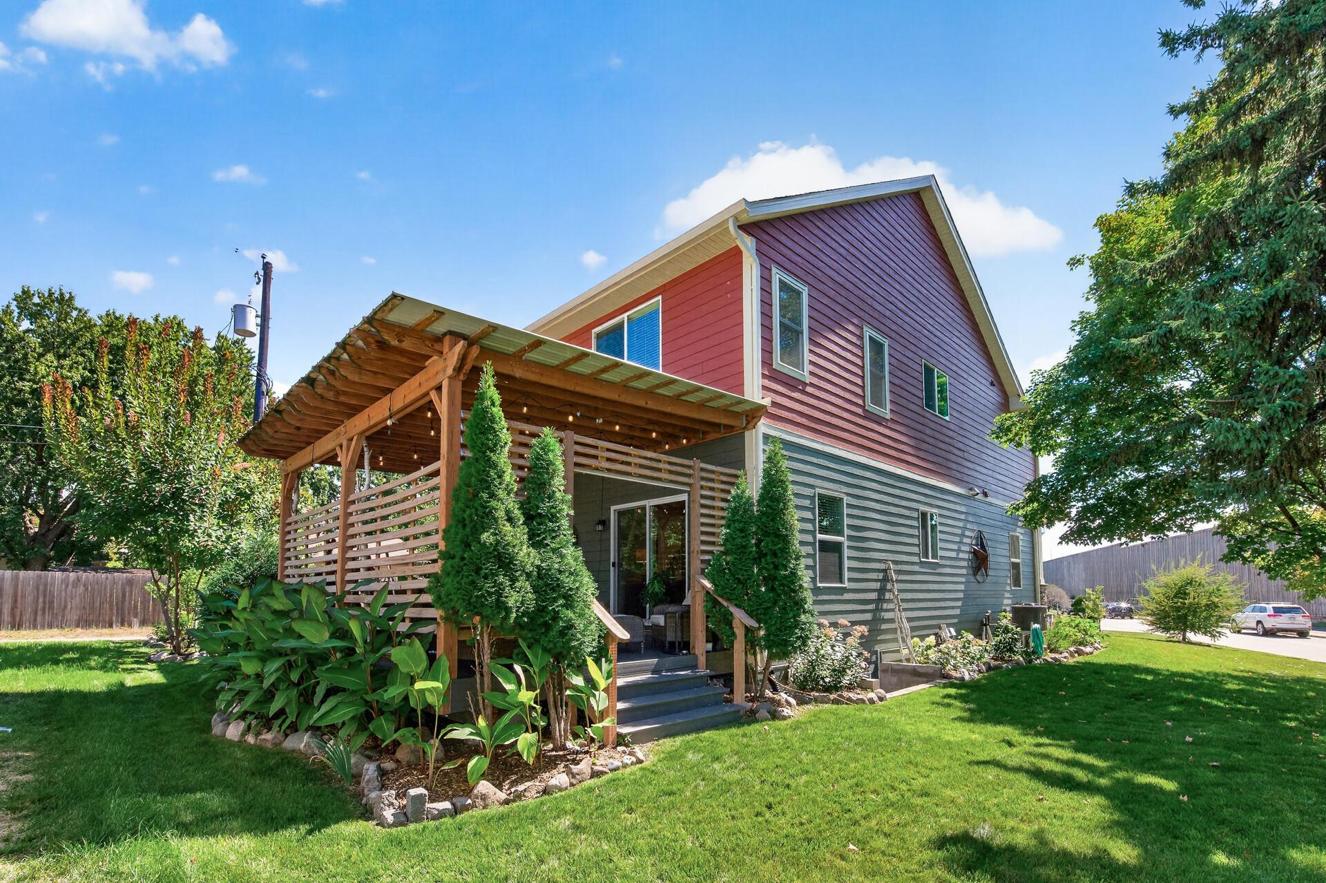 main property photo 29