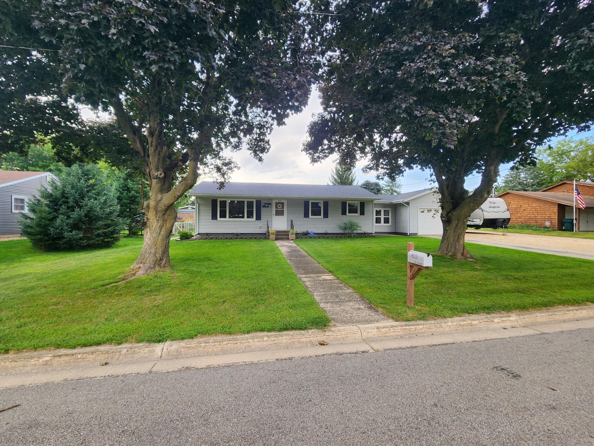 main property photo 33