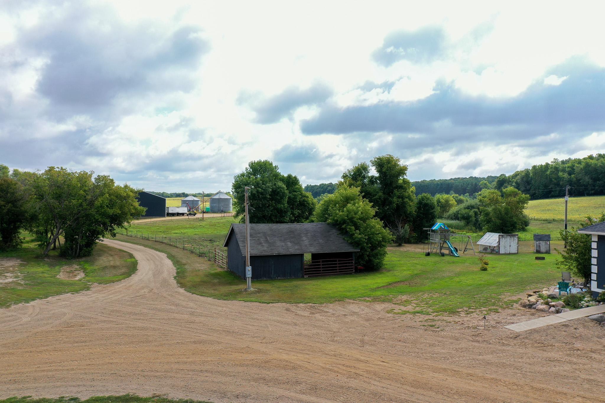 main property photo 10