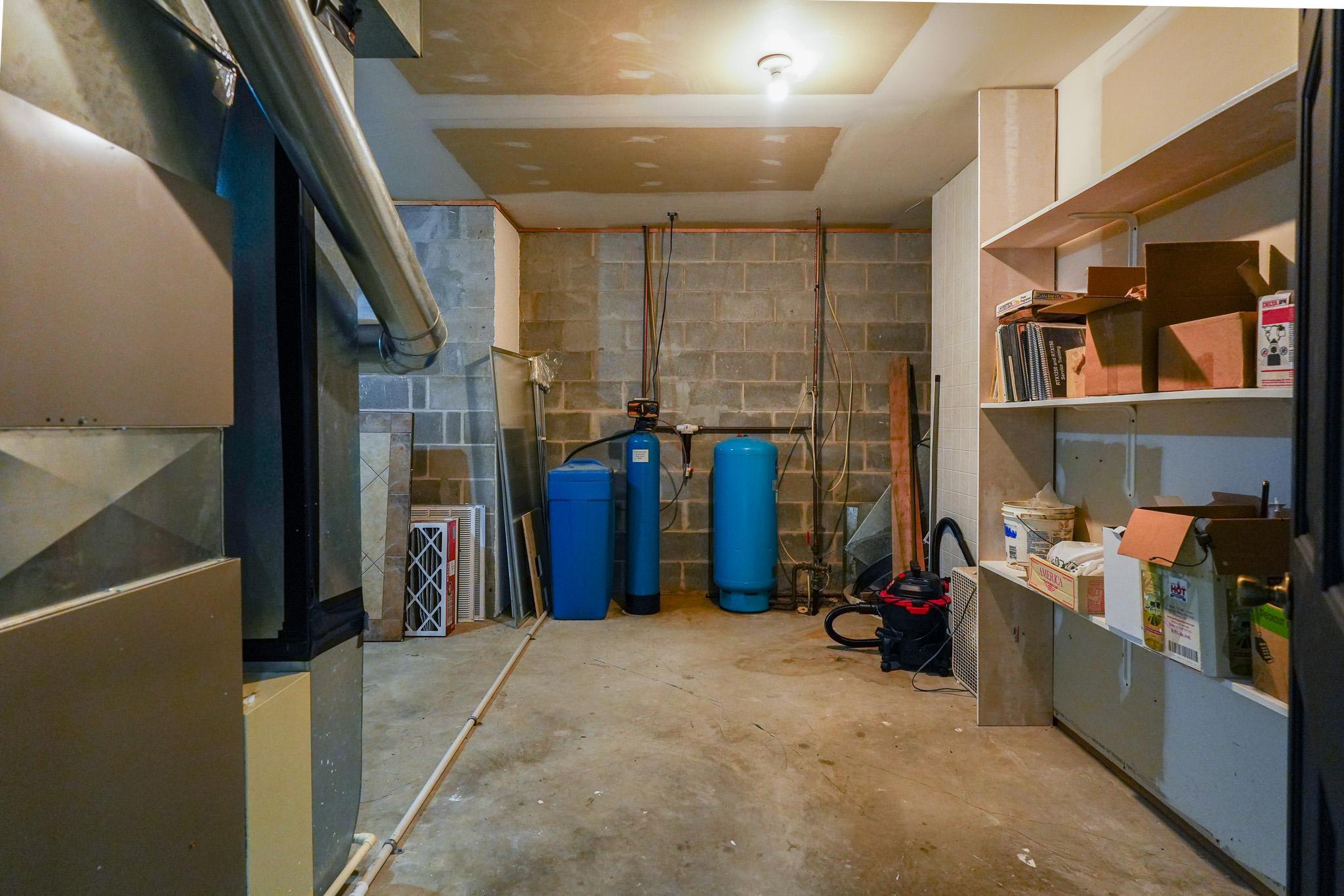 main property photo 60