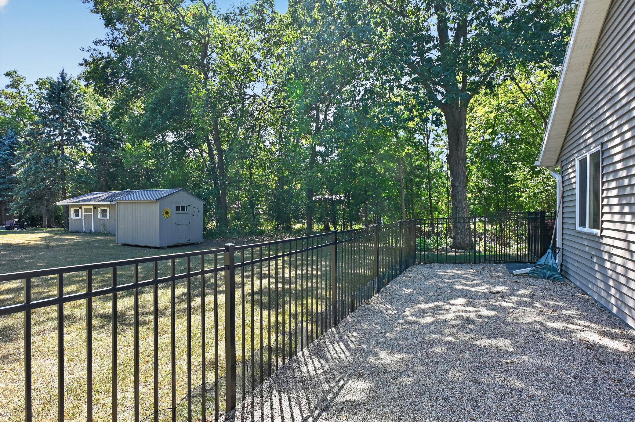 main property photo 39