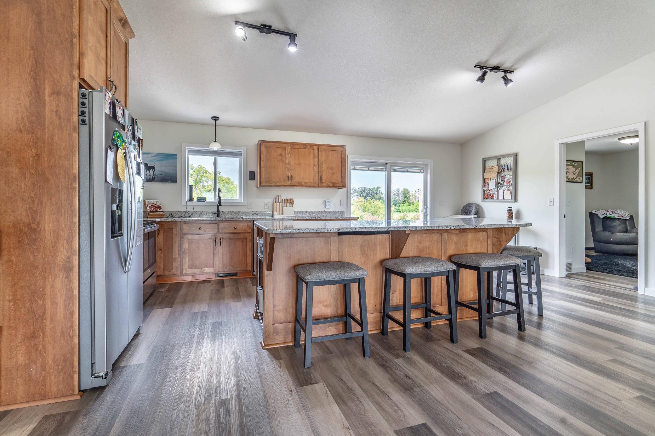 main property photo 37