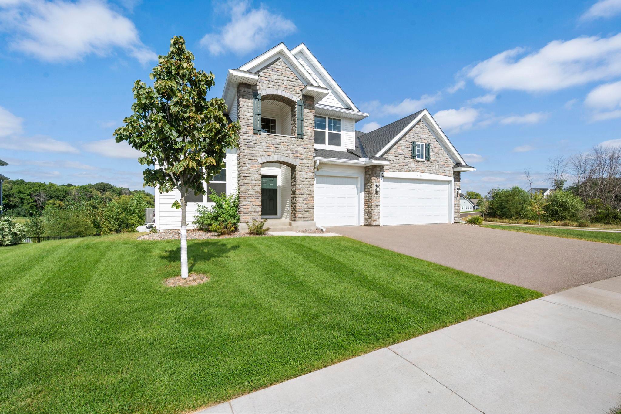 main property photo 0