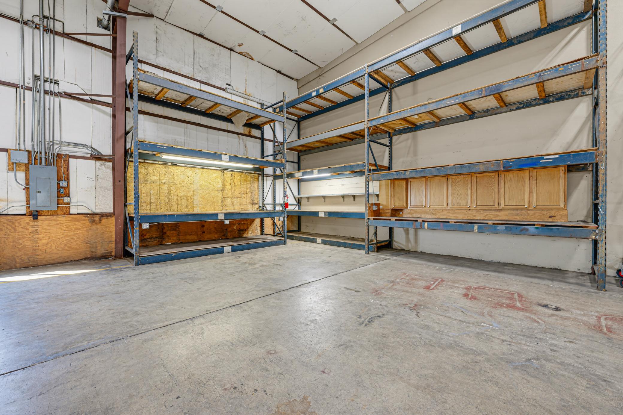 main property photo 29