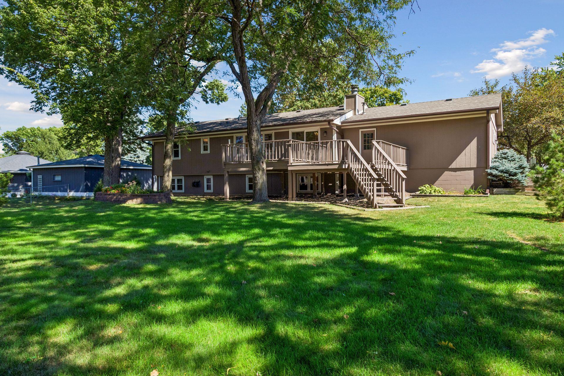 main property photo 30