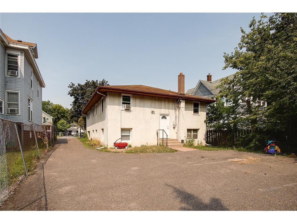 main property photo 8