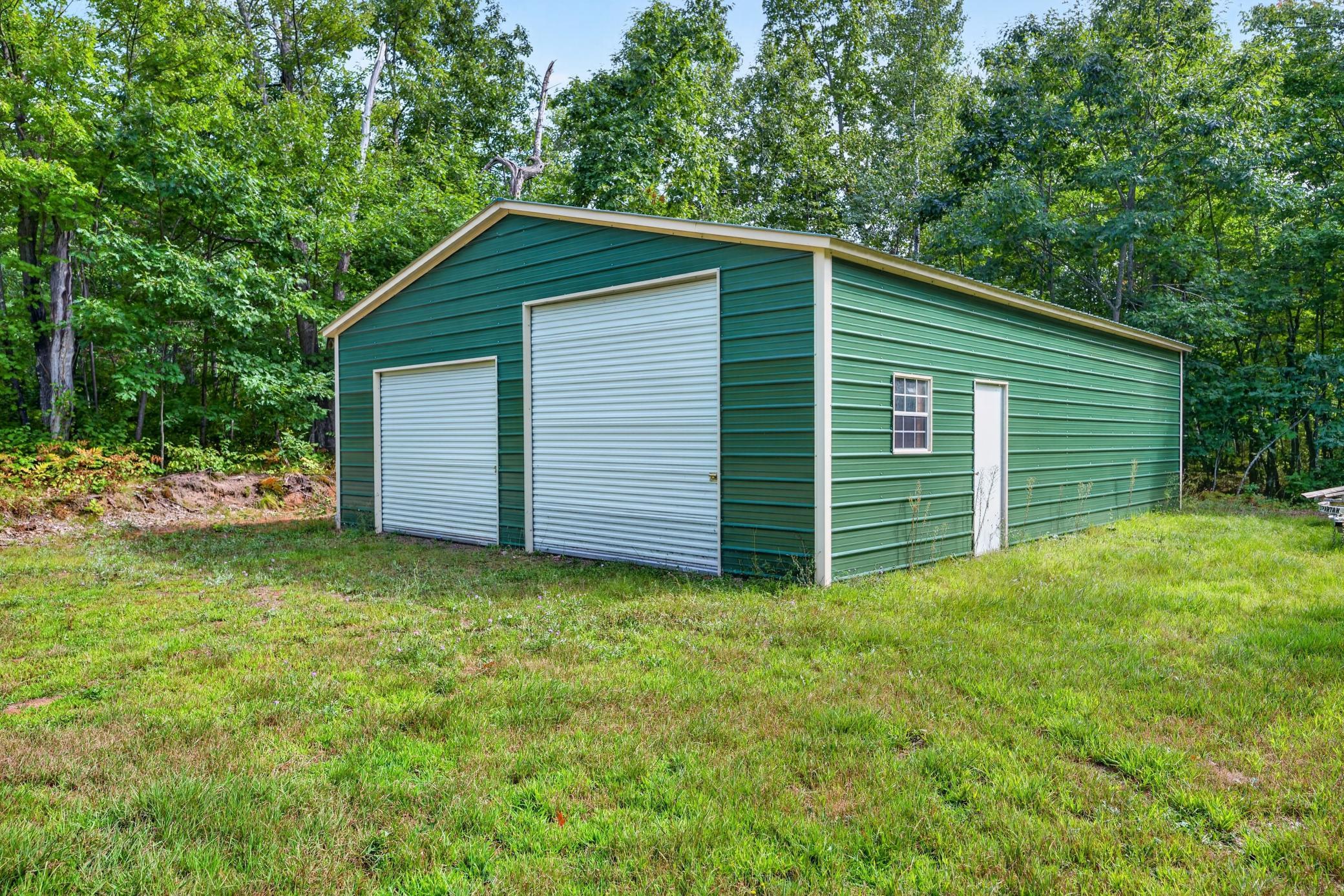 main property photo 43