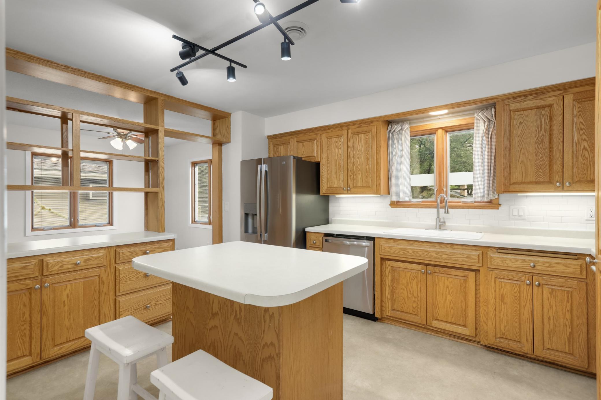 main property photo 15