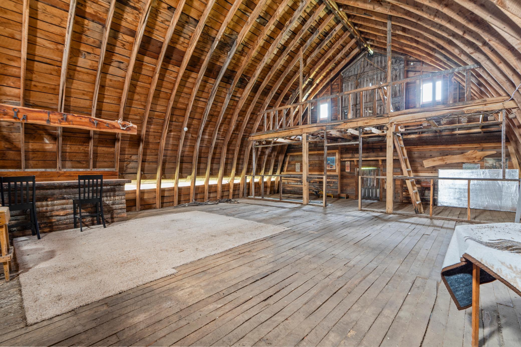 main property photo 34