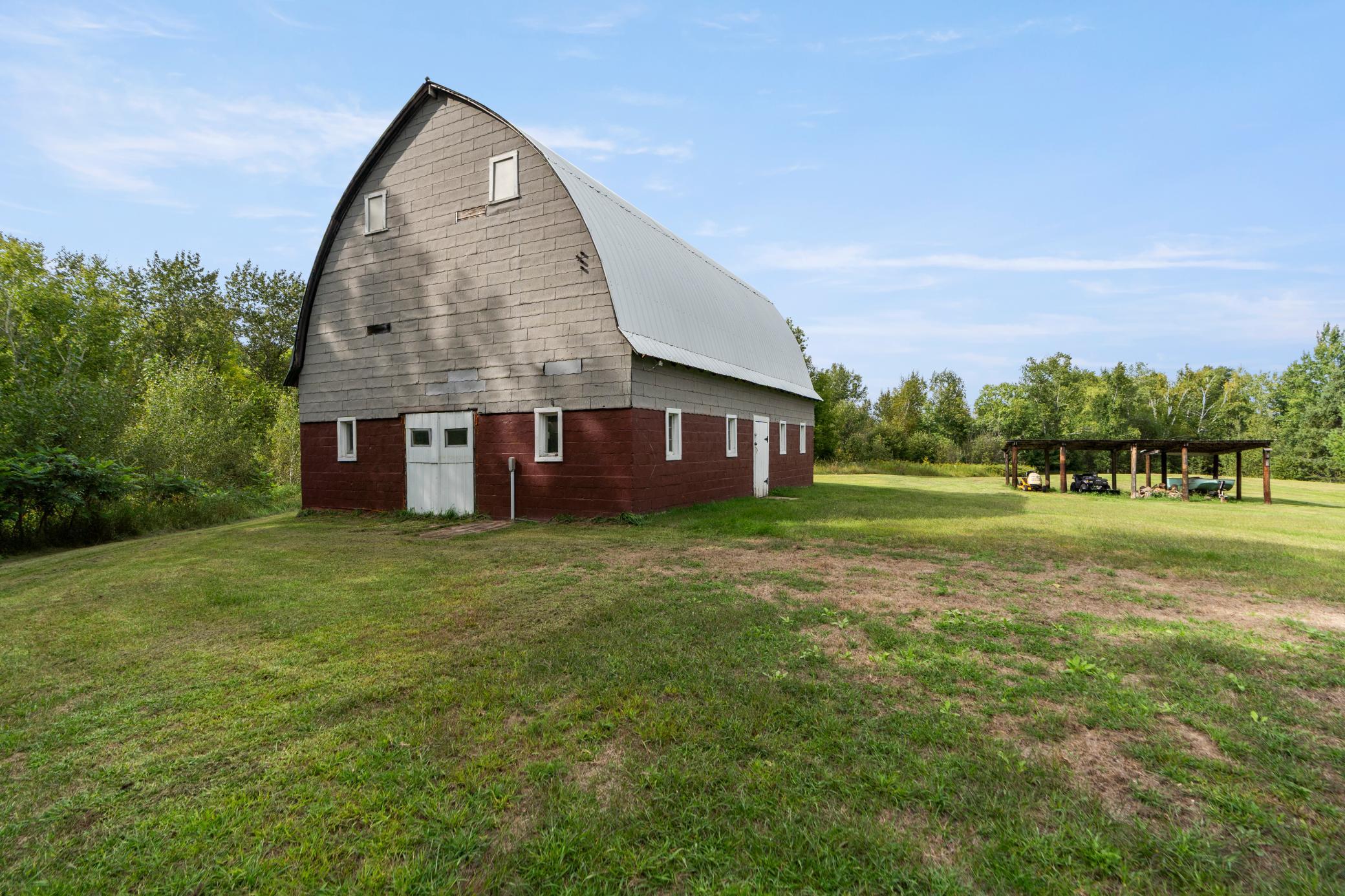 main property photo 37