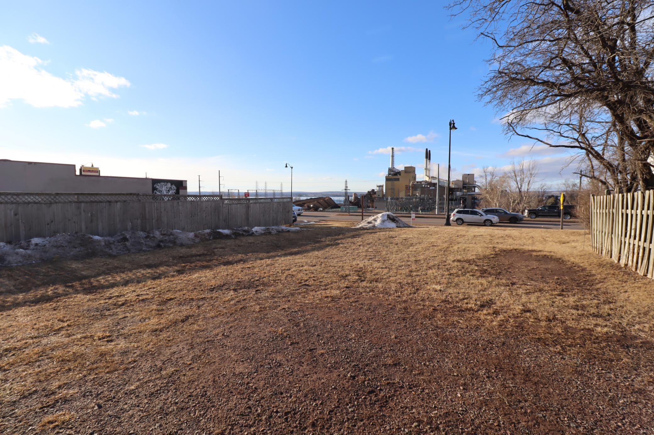 main property photo 10