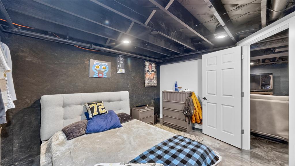 main property photo 68
