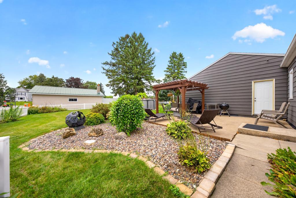 main property photo 79