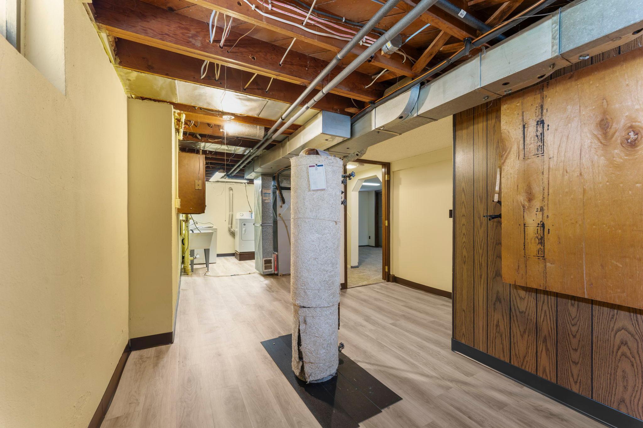 main property photo 51