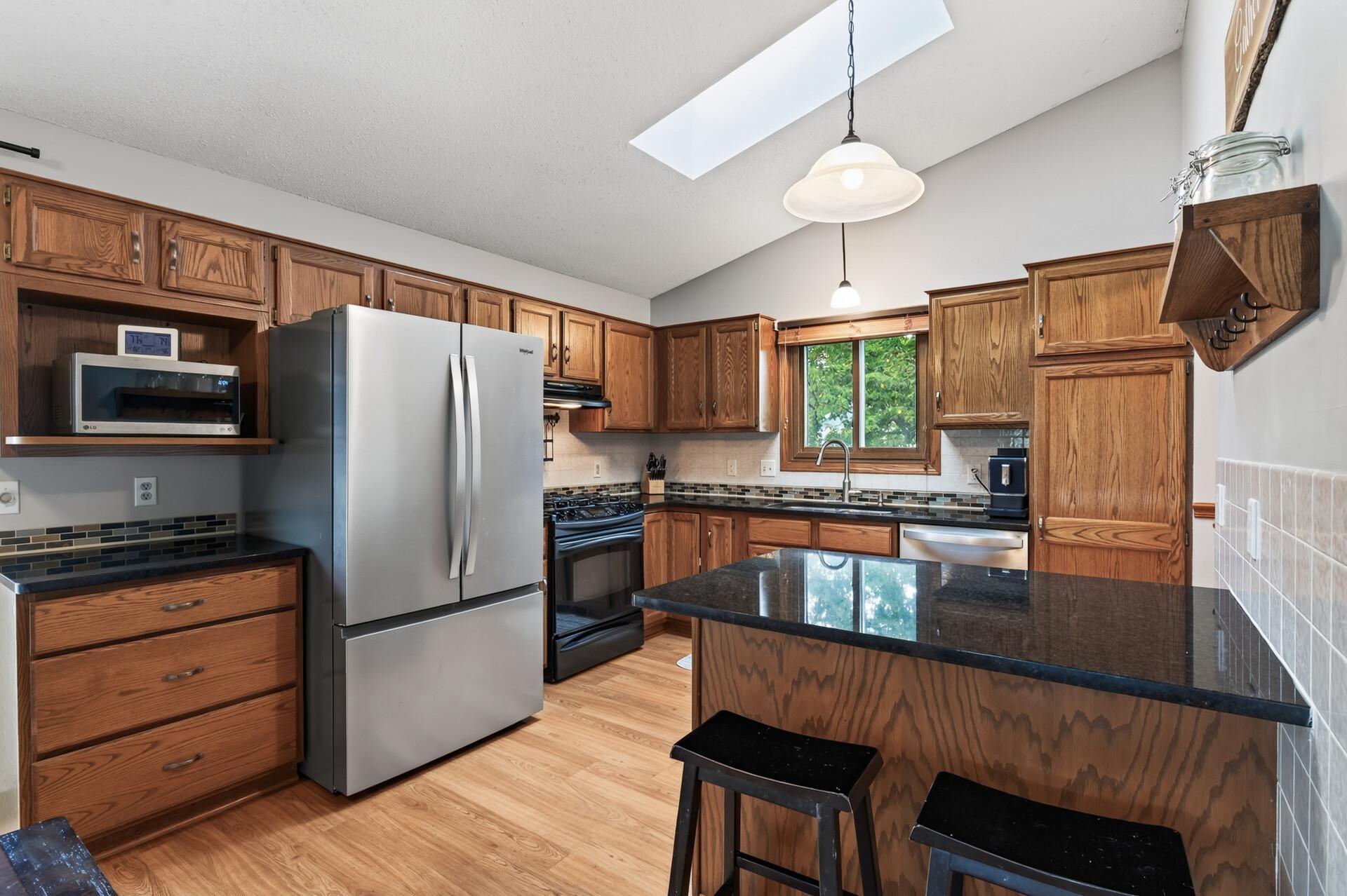 main property photo 8
