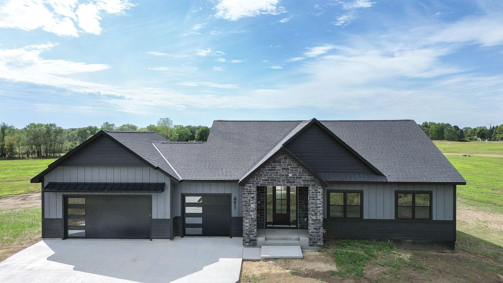 main property photo 0