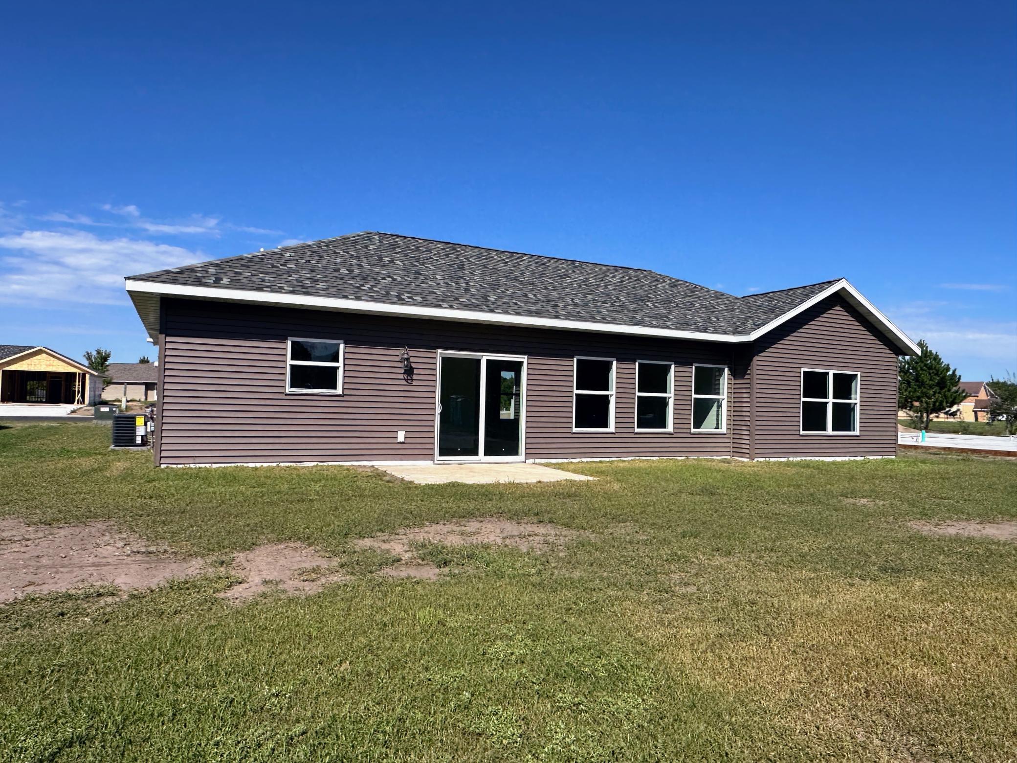 main property photo 9