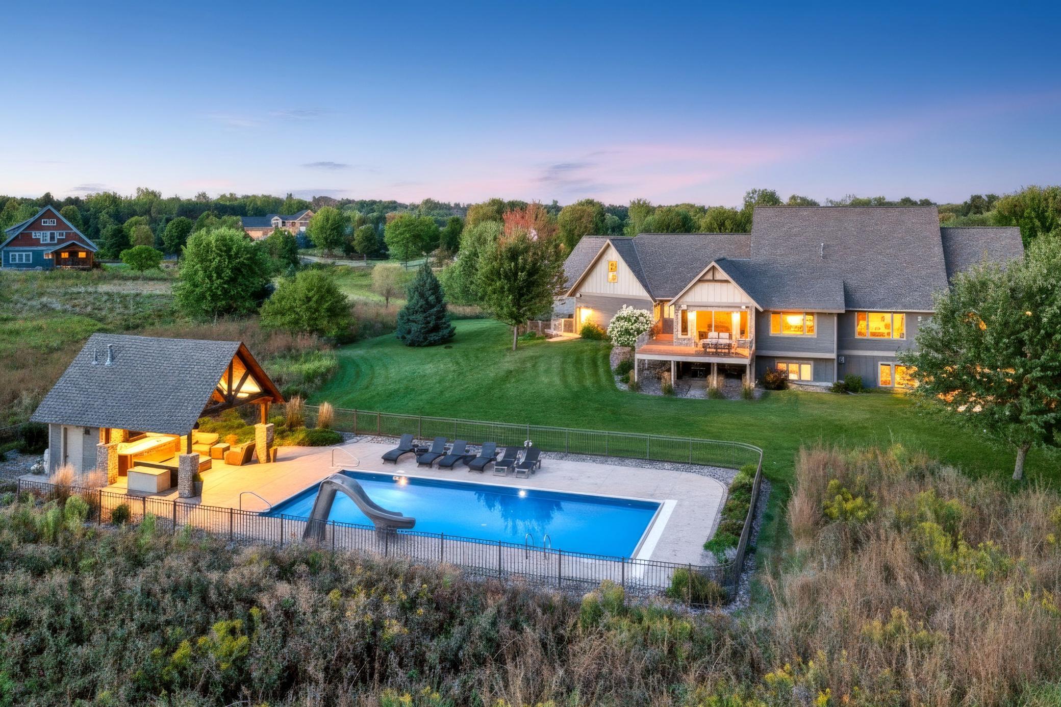 main property photo 0