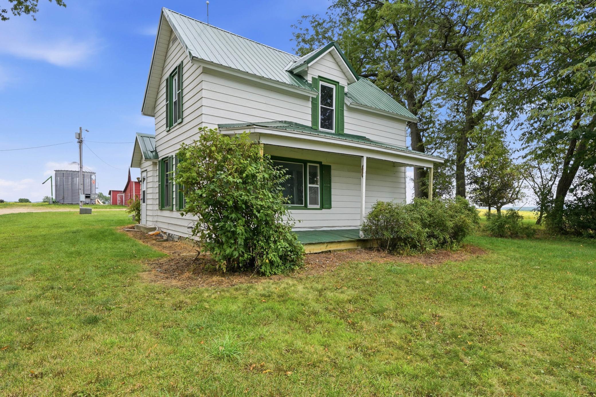 main property photo 24