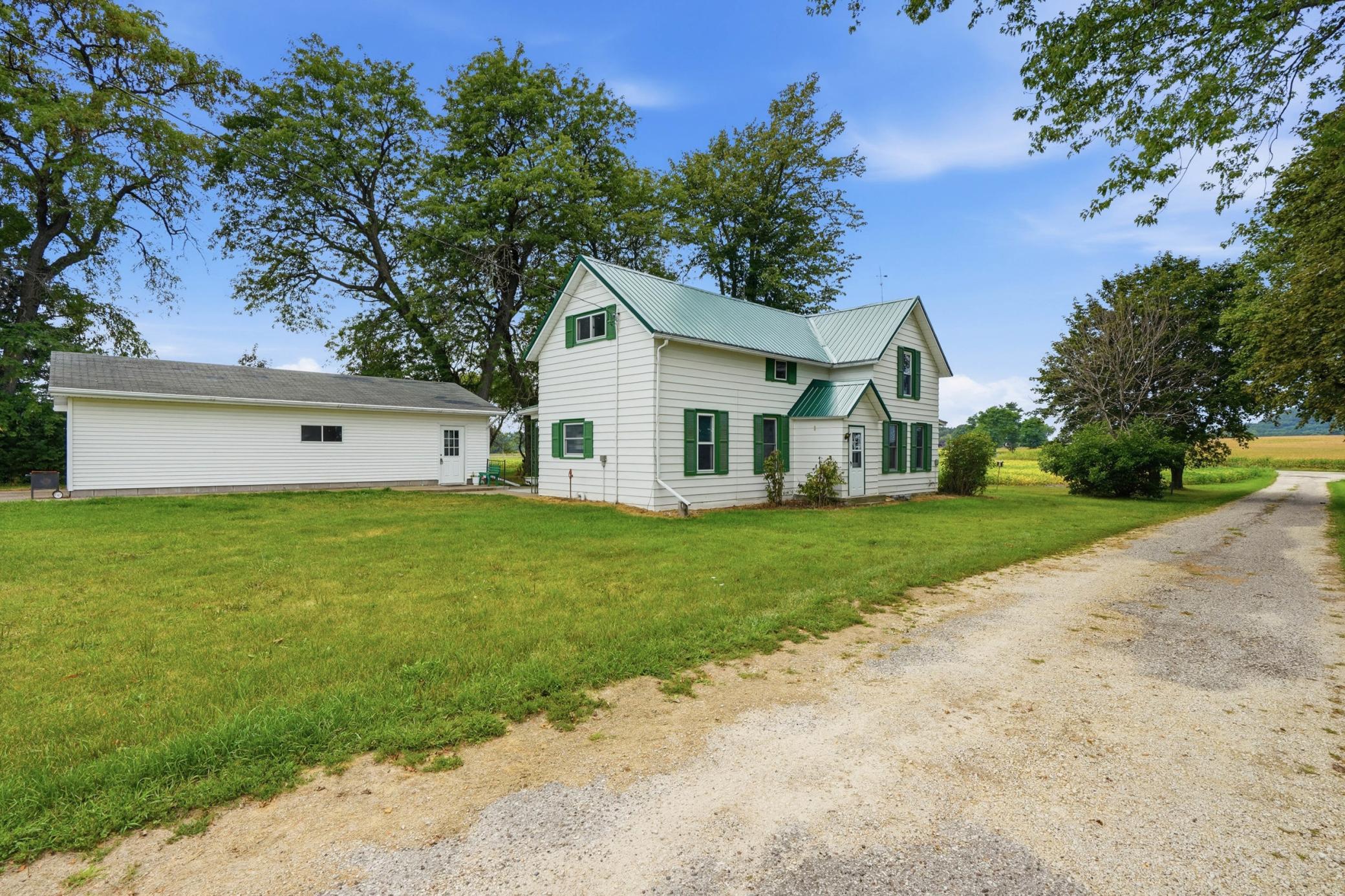 main property photo 3