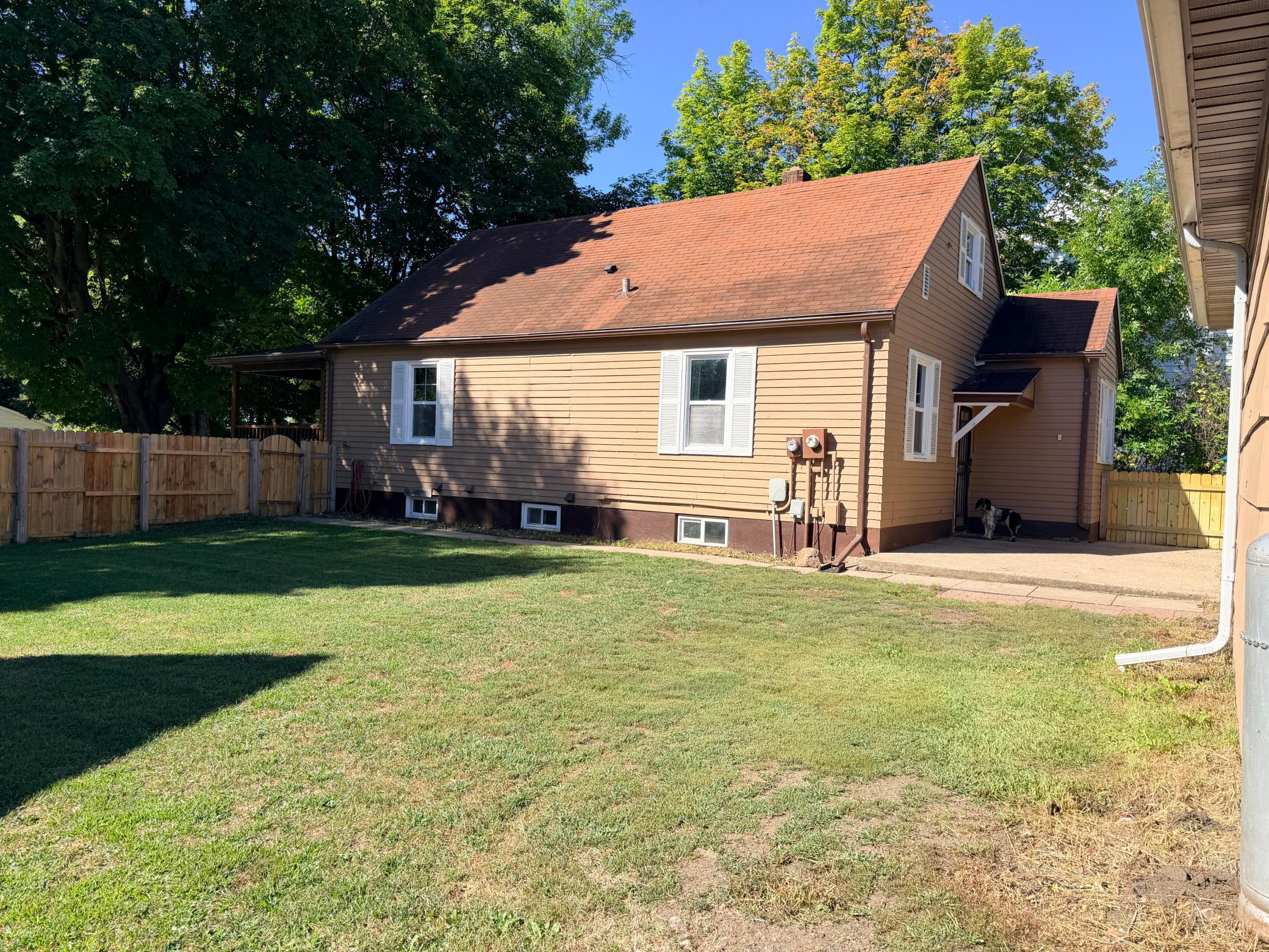 main property photo 42