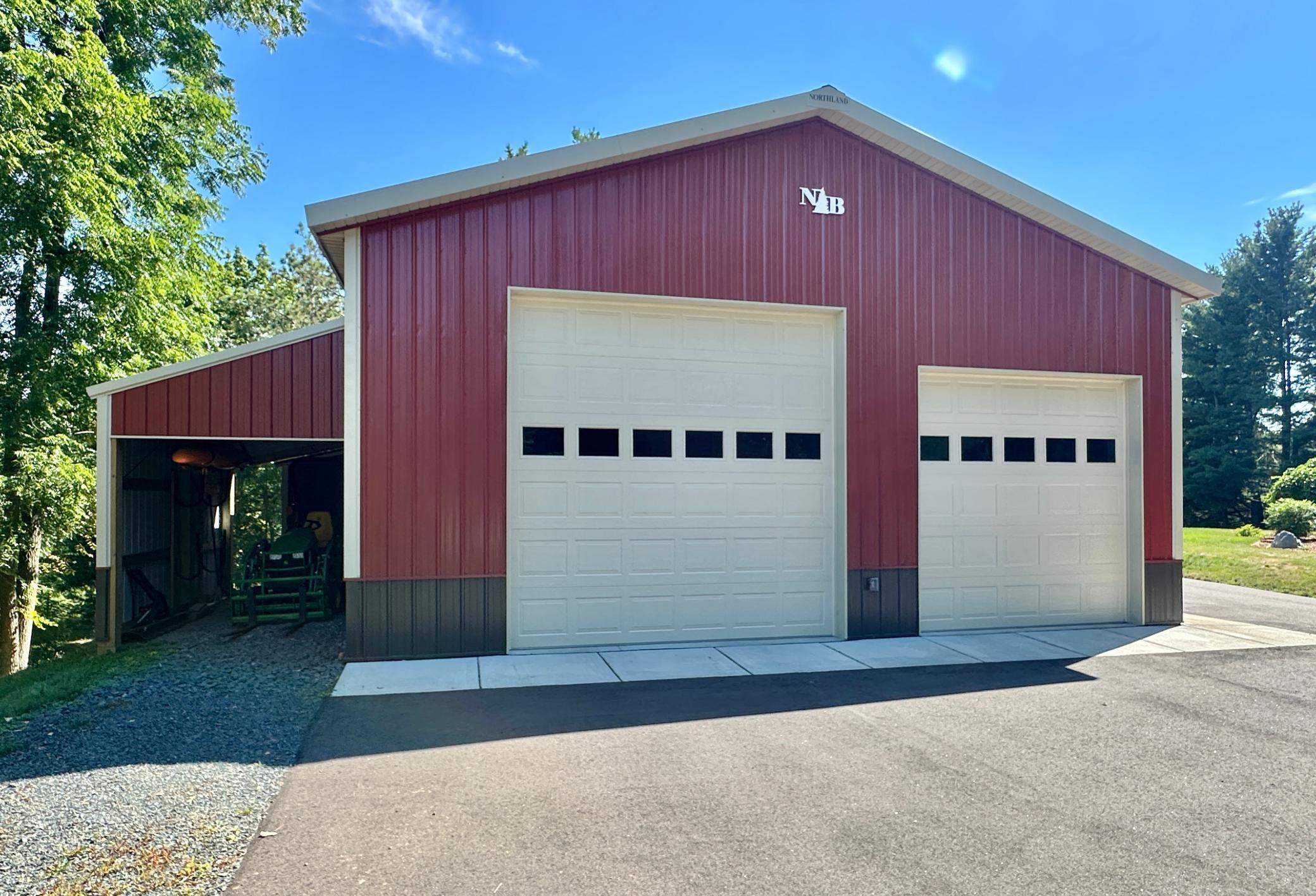 main property photo 17