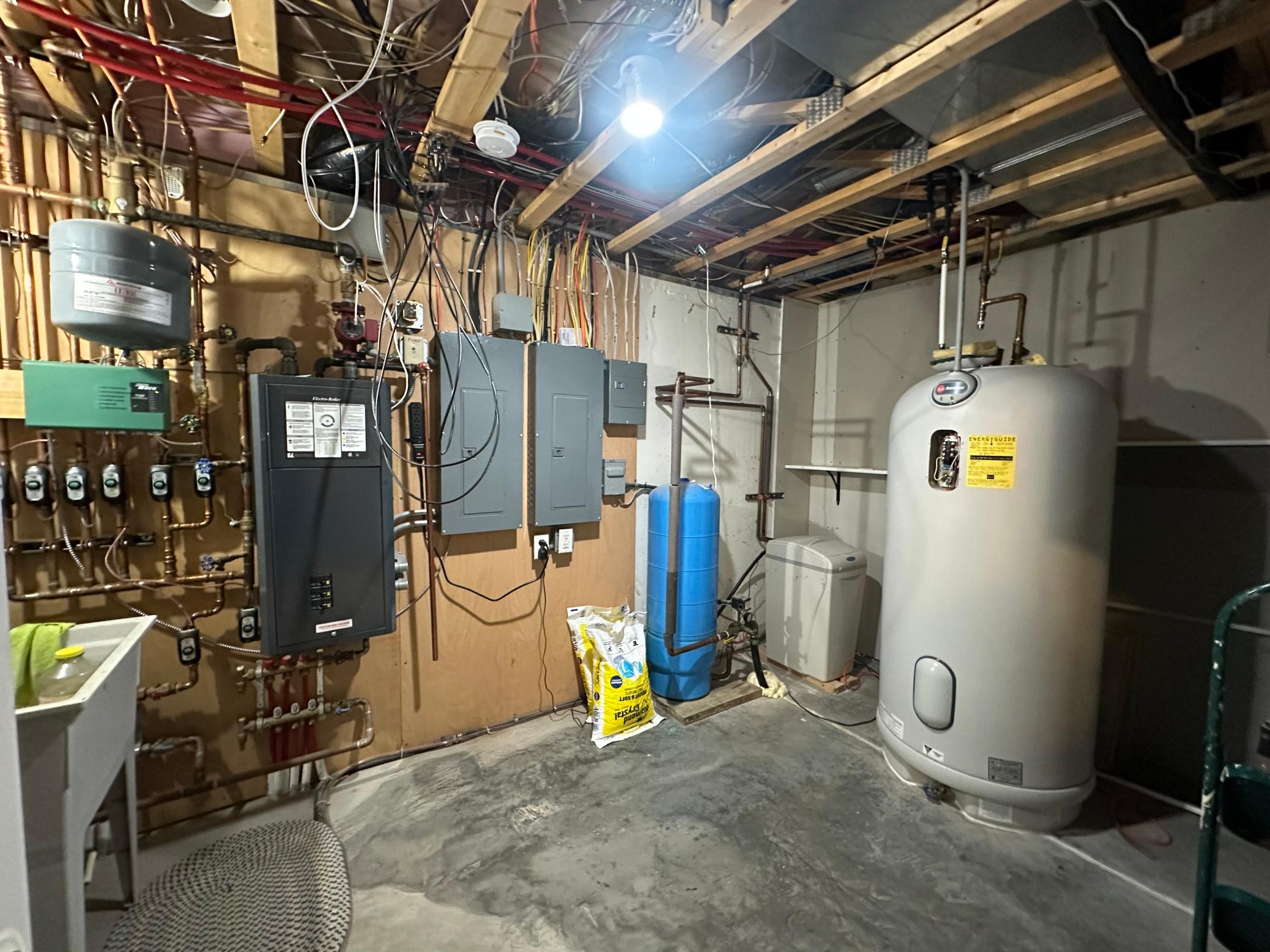 main property photo 29