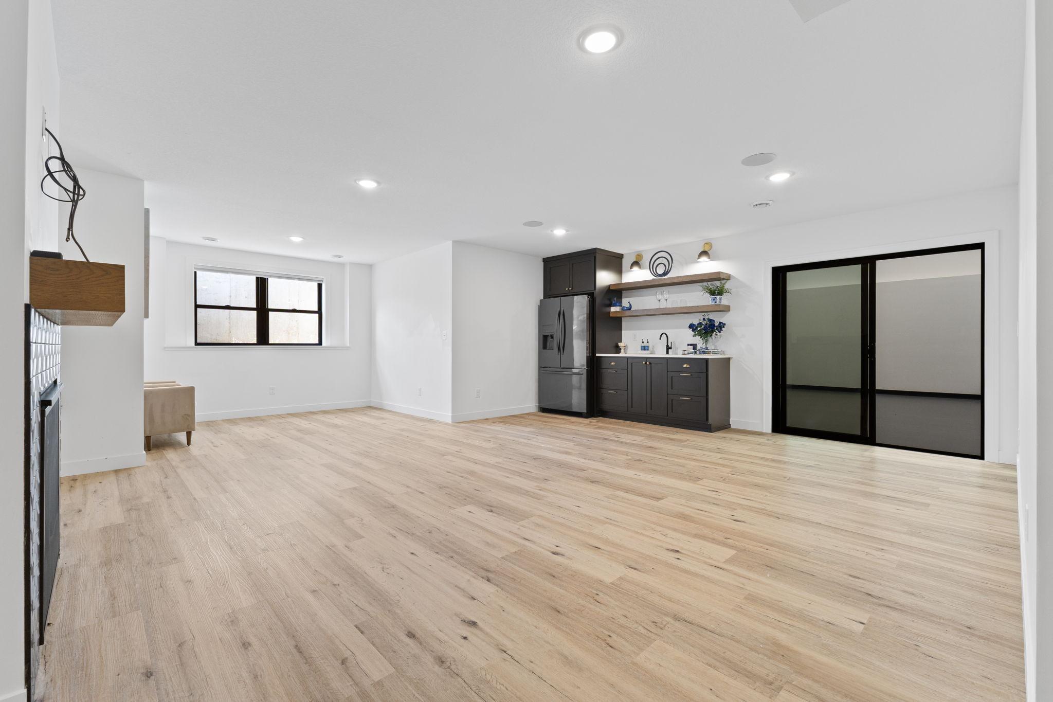 main property photo 68