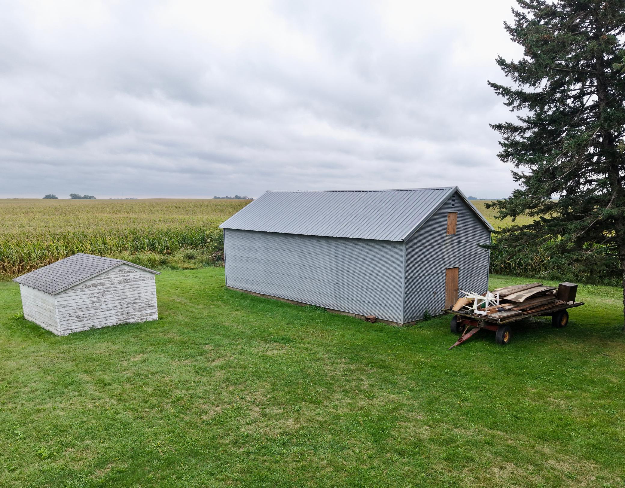 main property photo 11