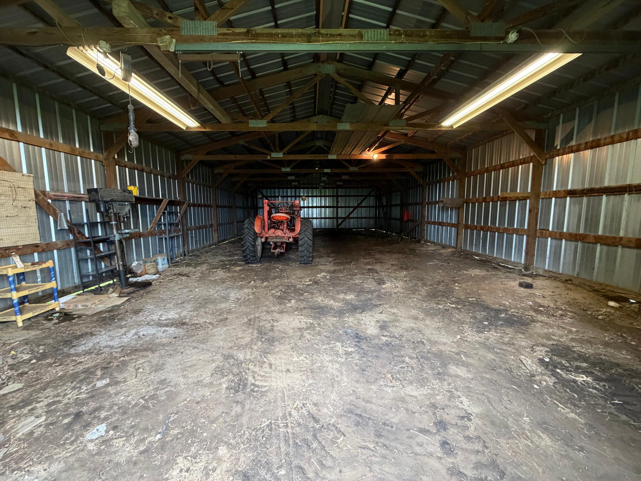 main property photo 50