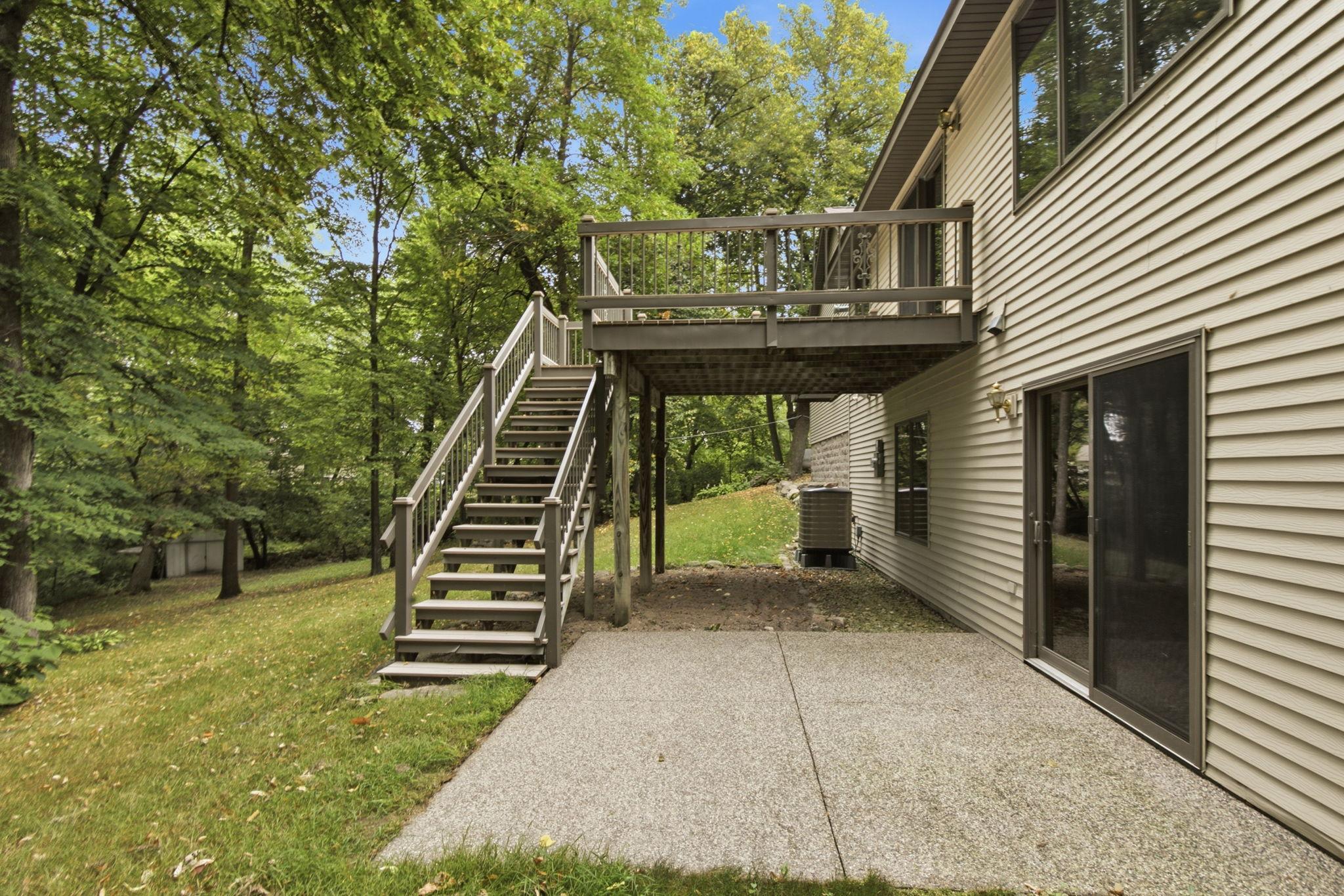 main property photo 33