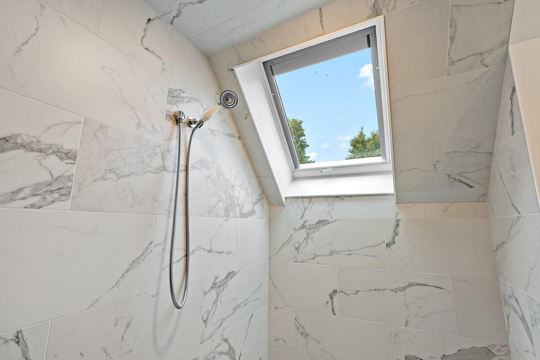 main property photo 83