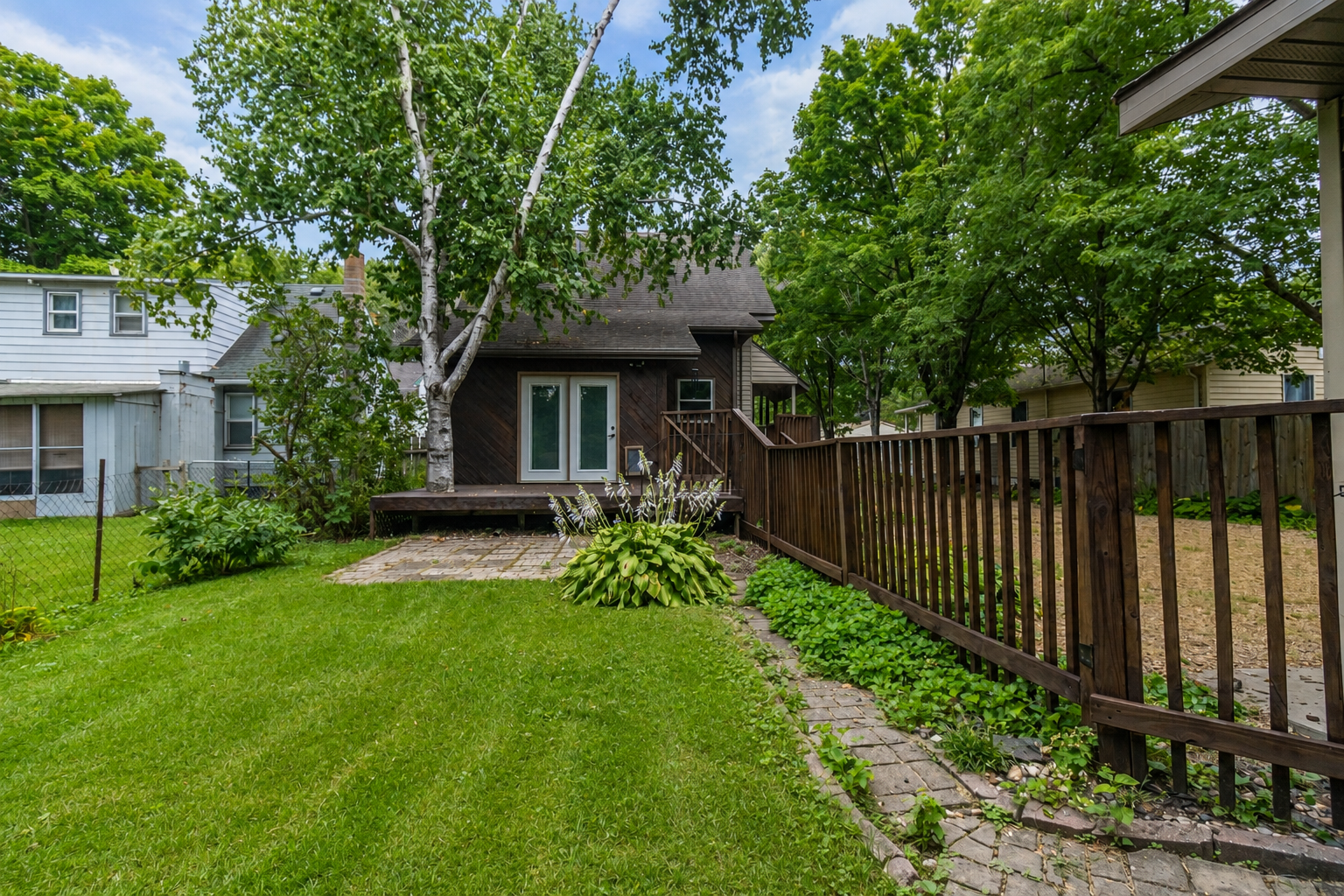 main property photo 42