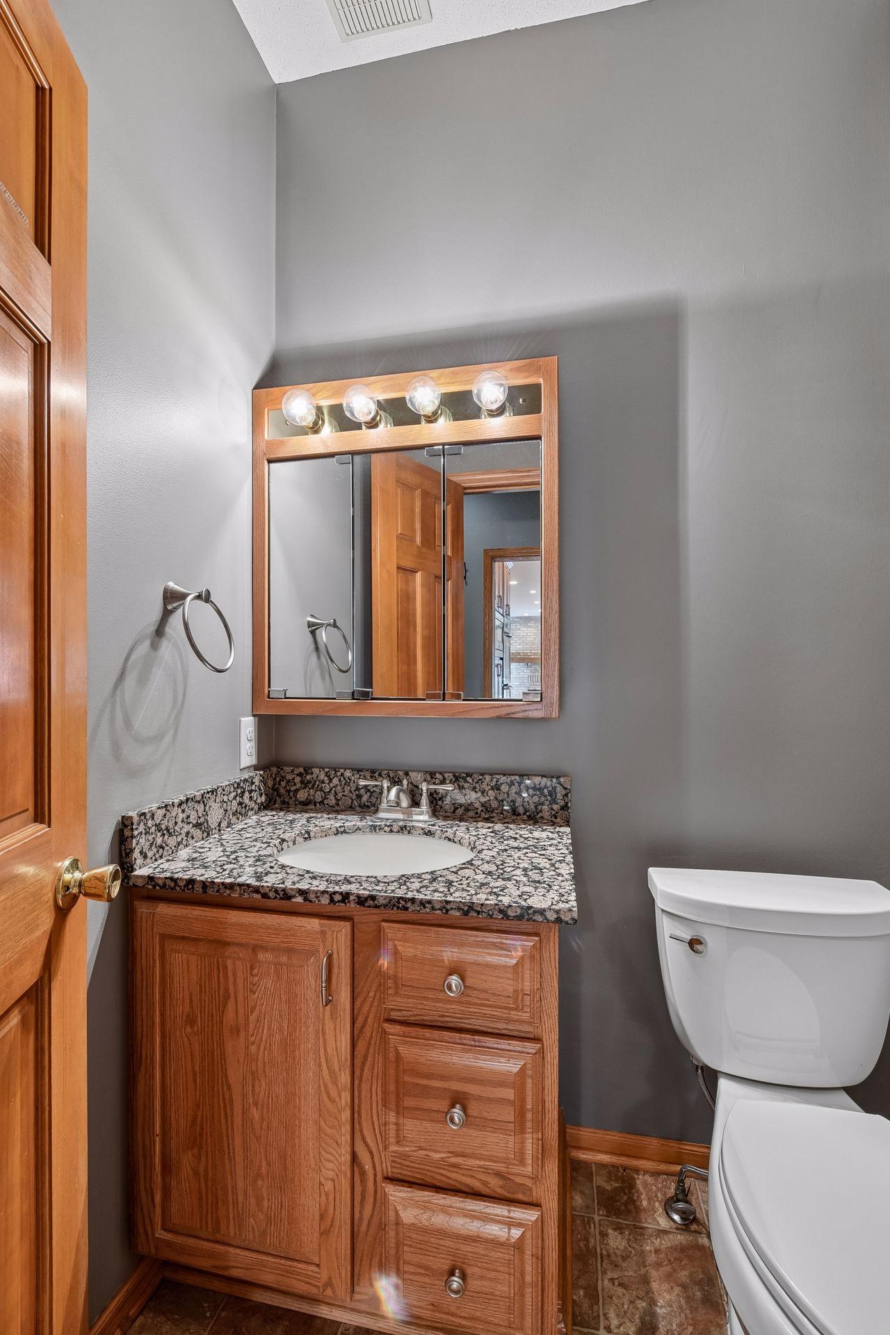 main property photo 28