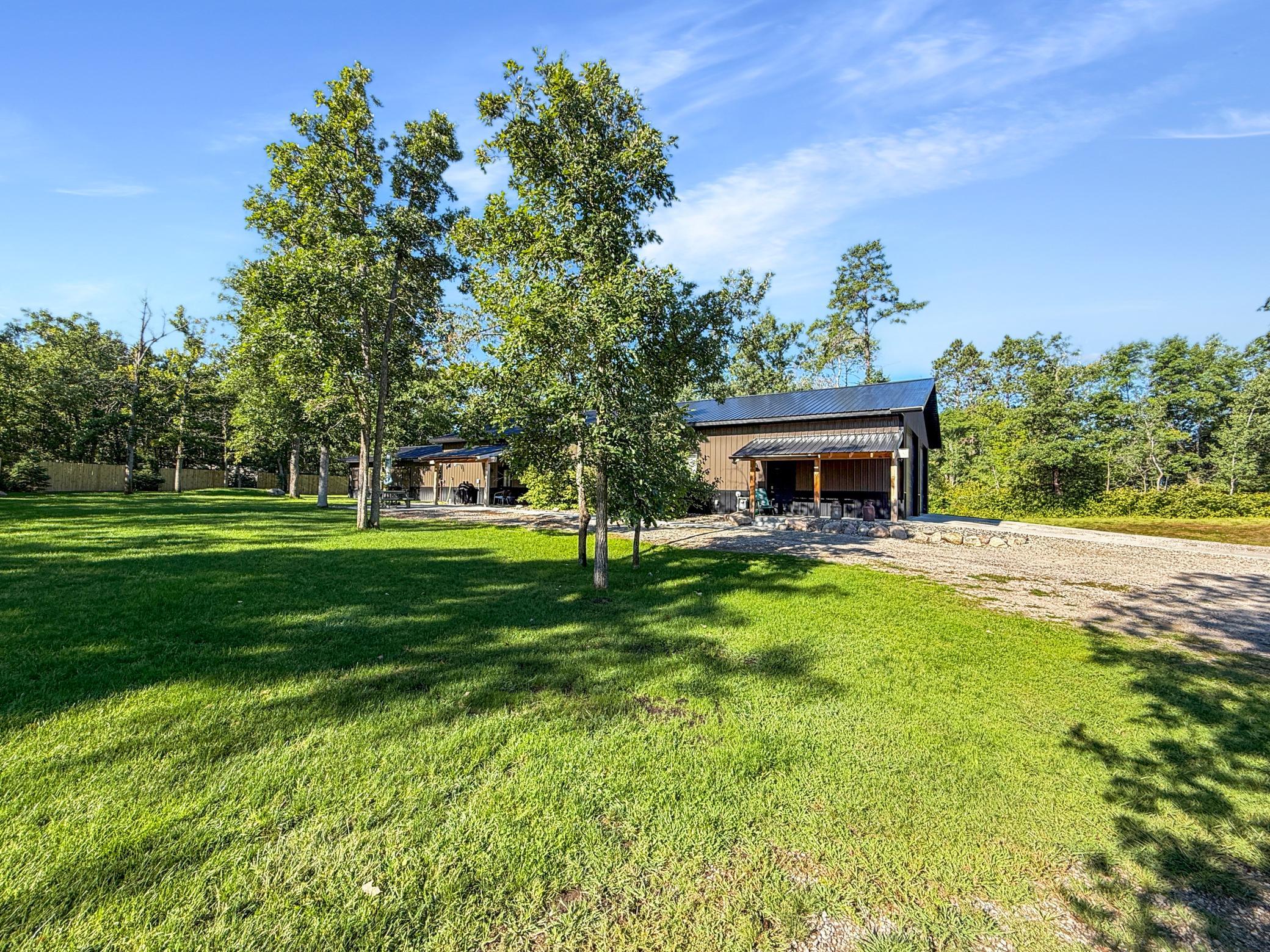 main property photo 17