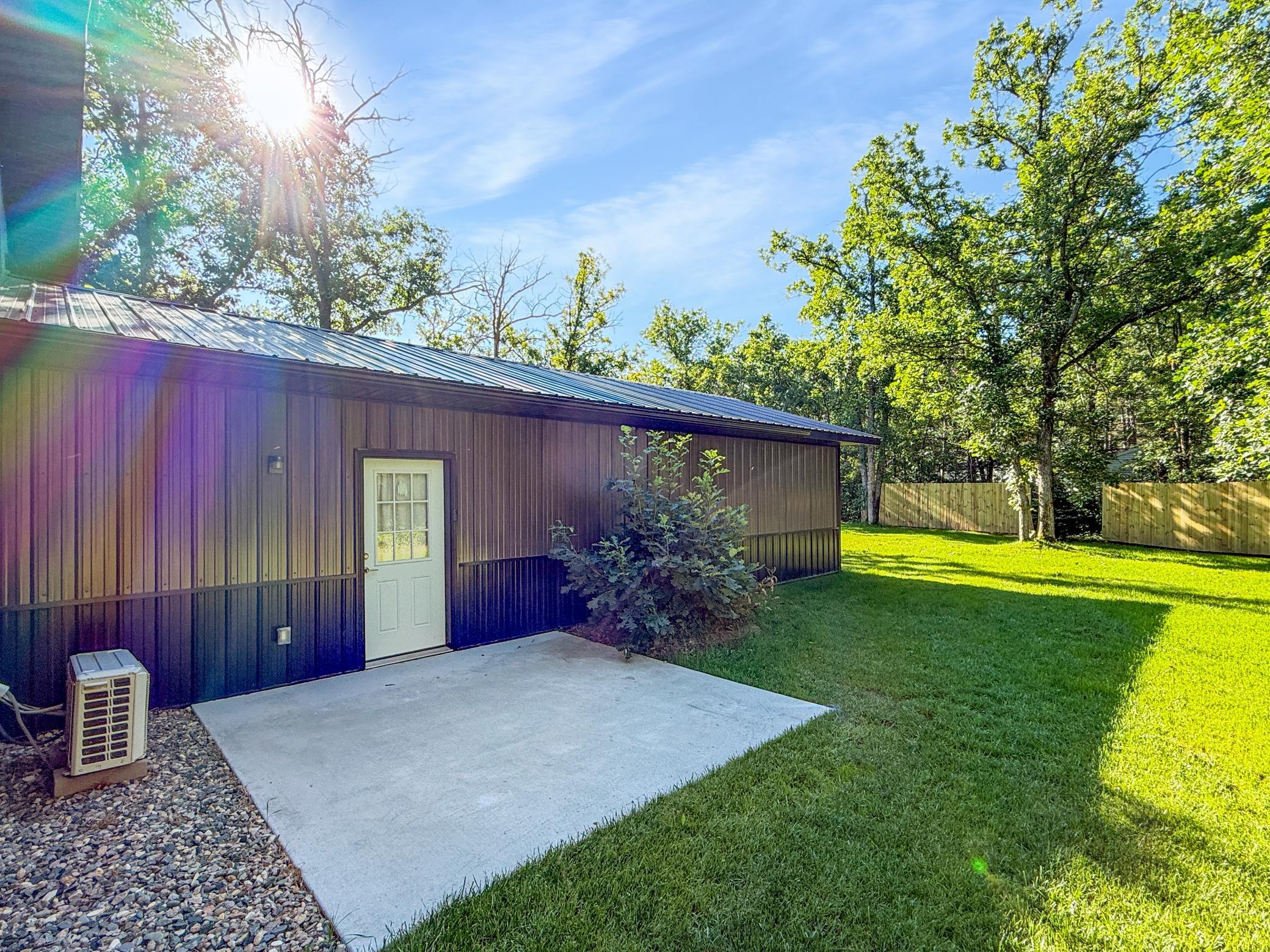 main property photo 18