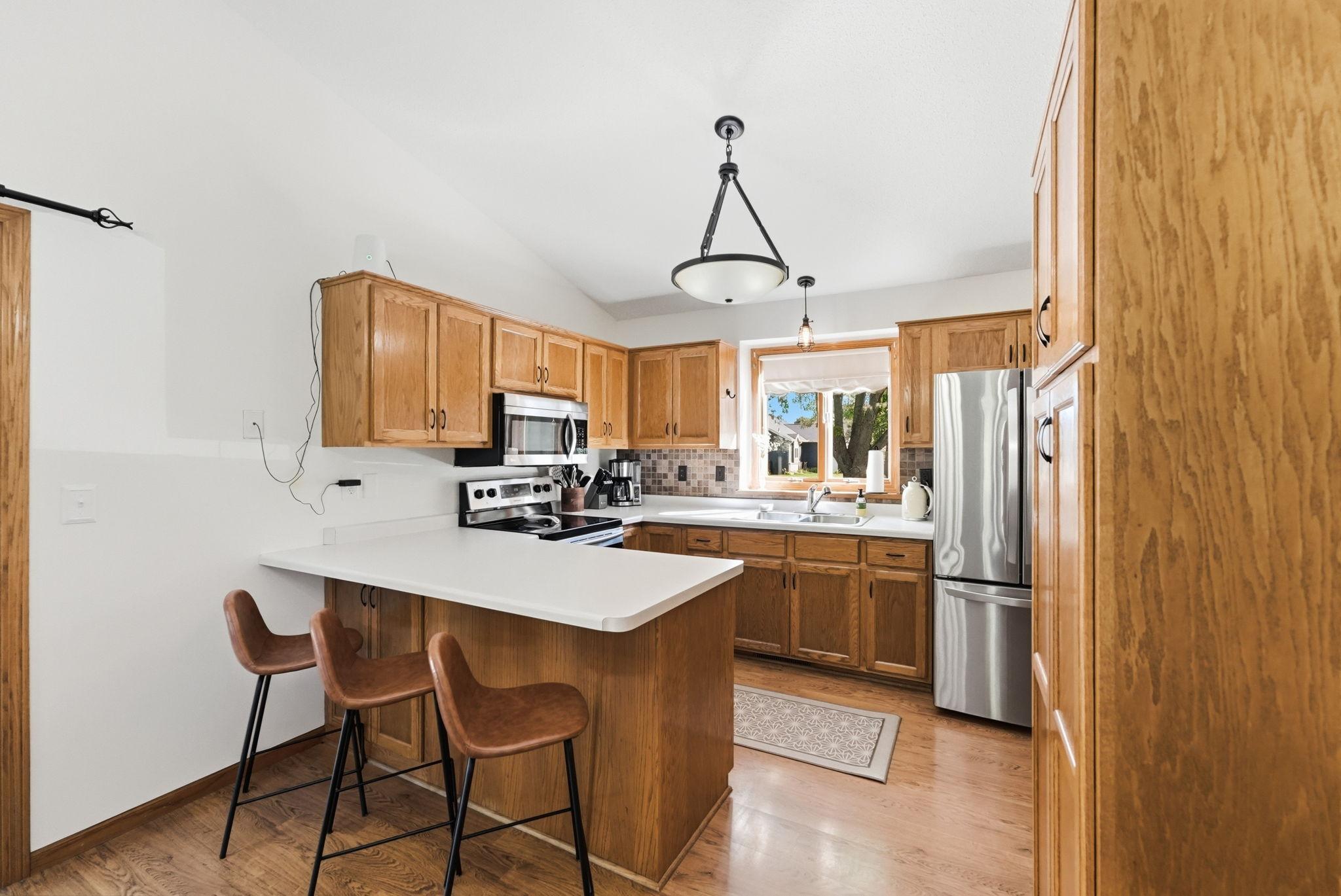 main property photo 9