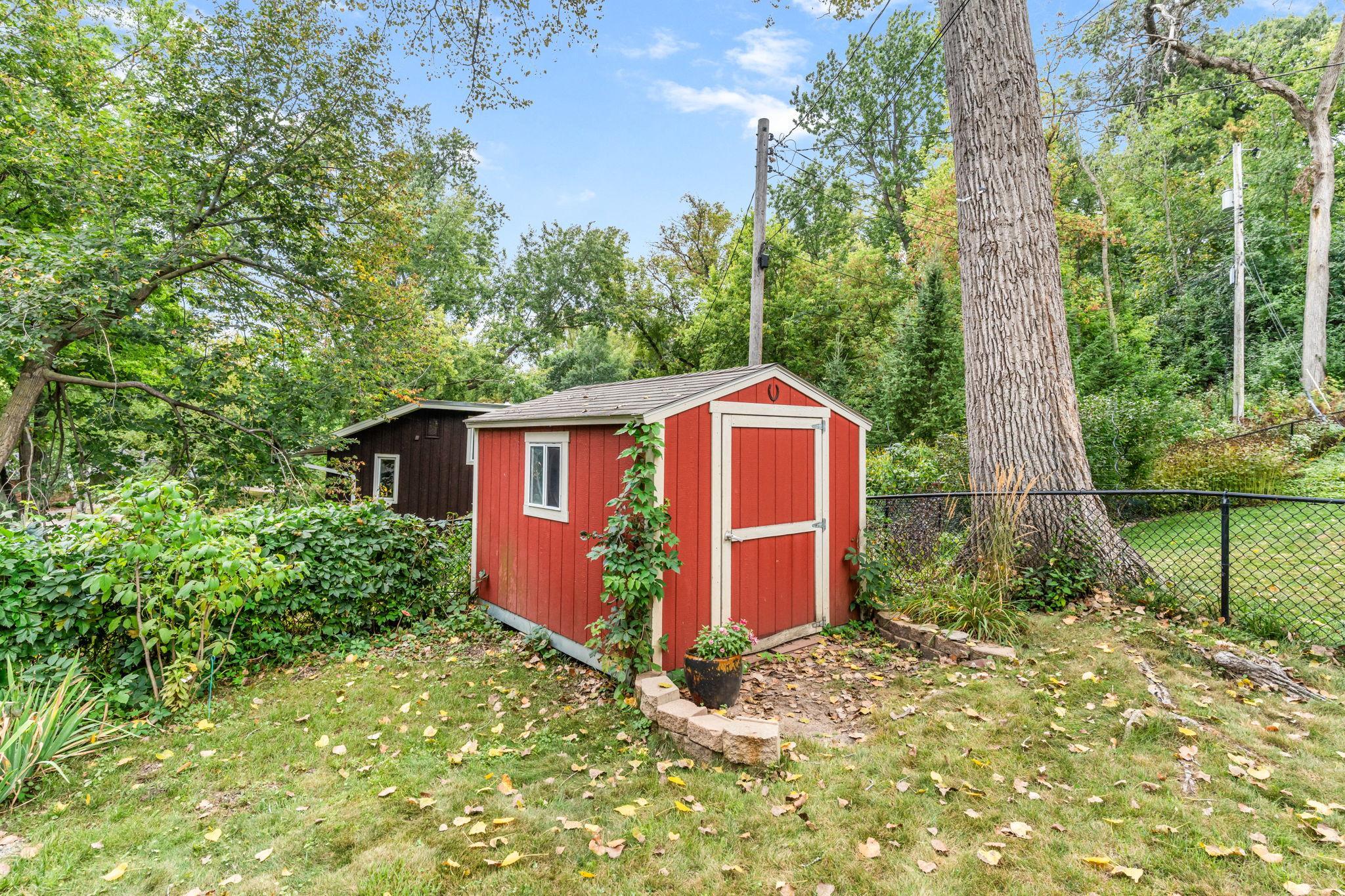 main property photo 47