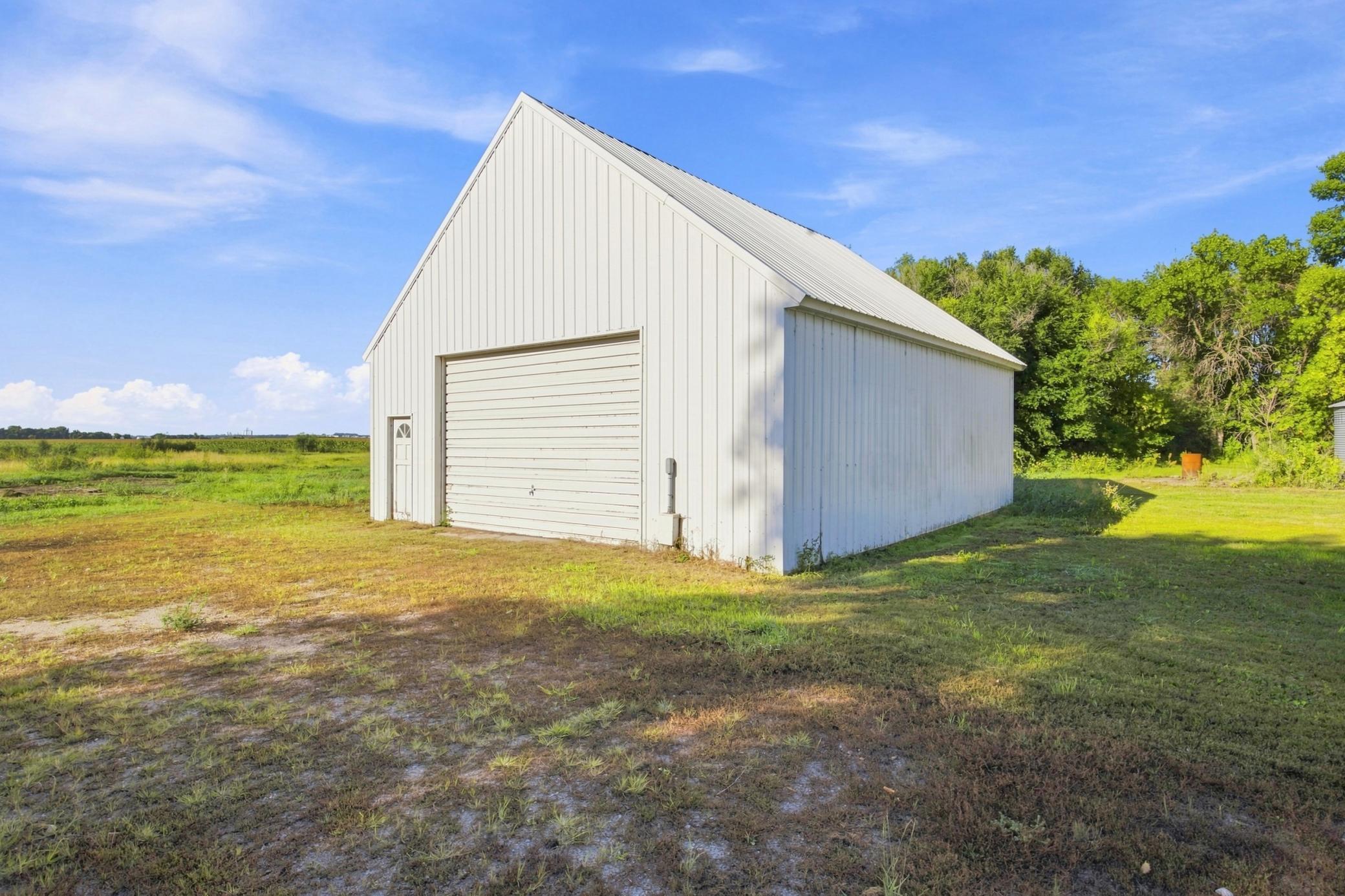 main property photo 42