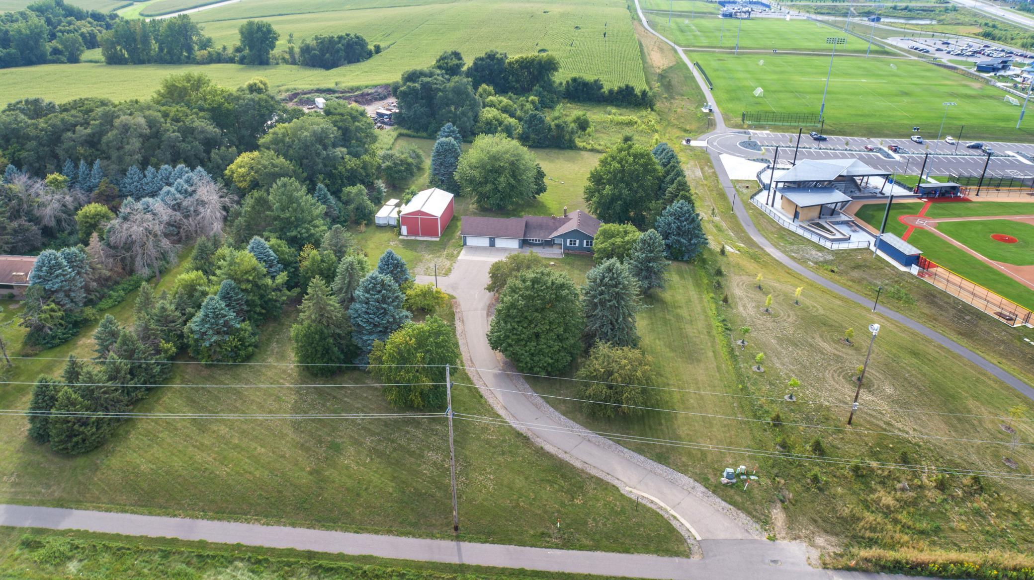 main property photo 13