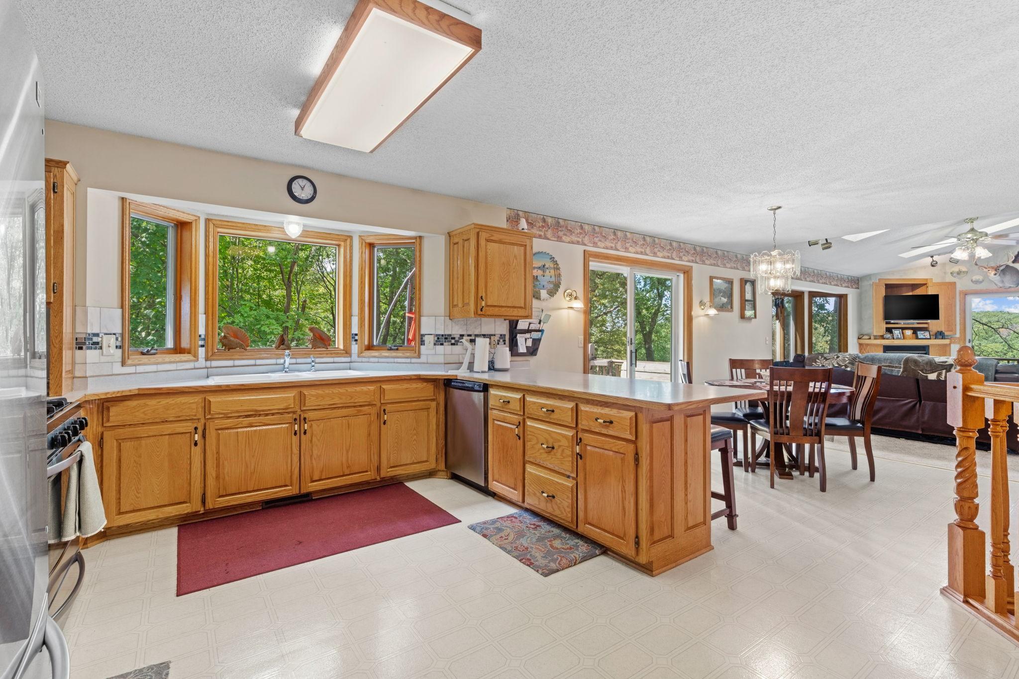 main property photo 5