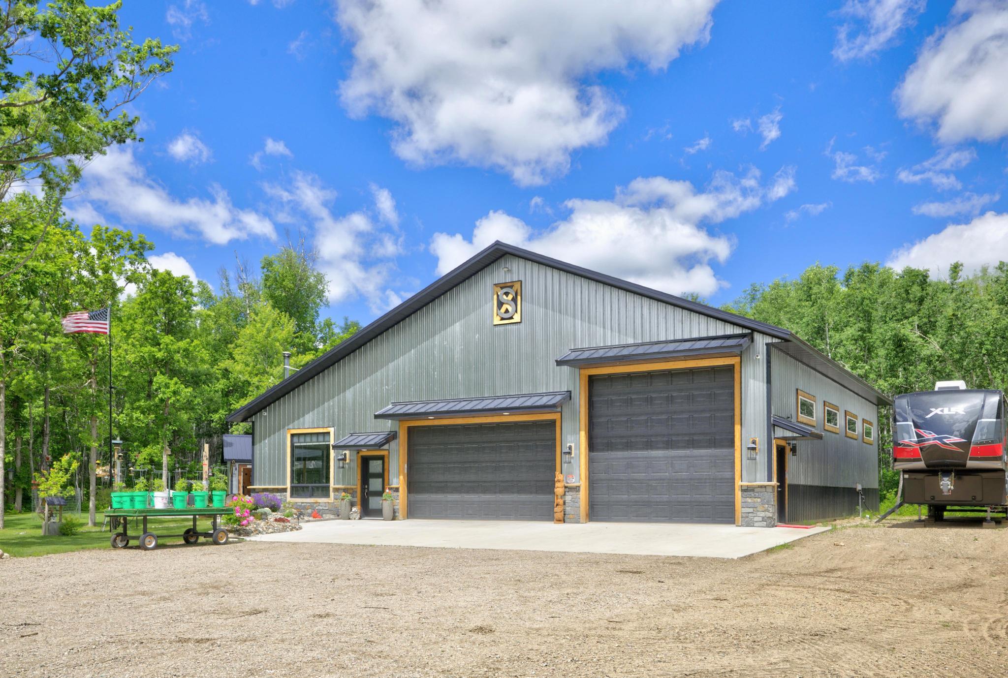 main property photo 44