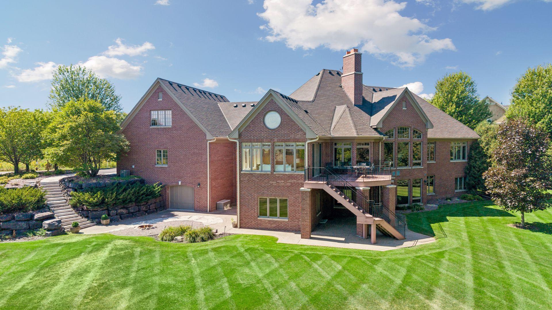 main property photo 3