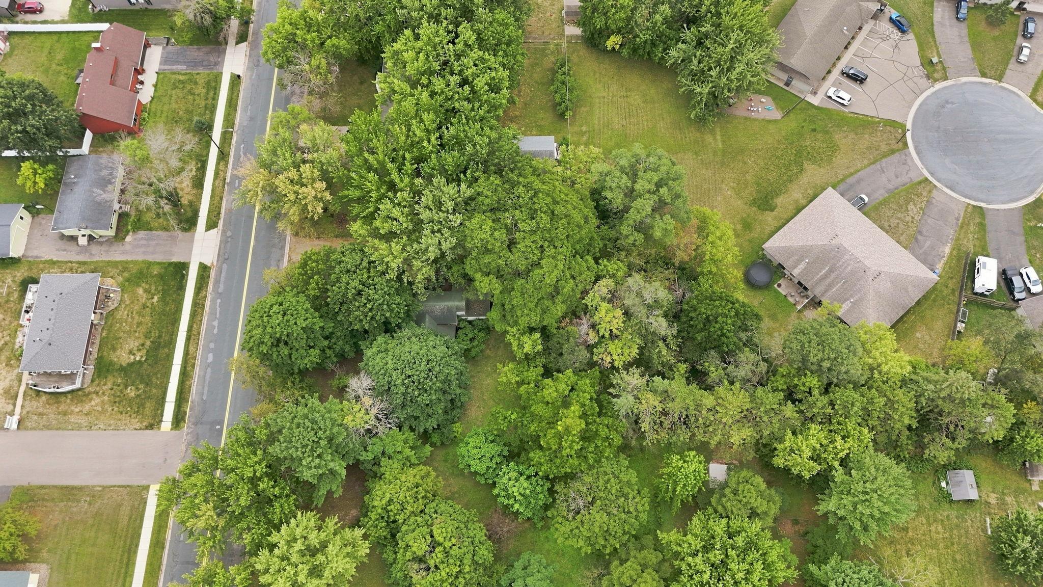 main property photo 16