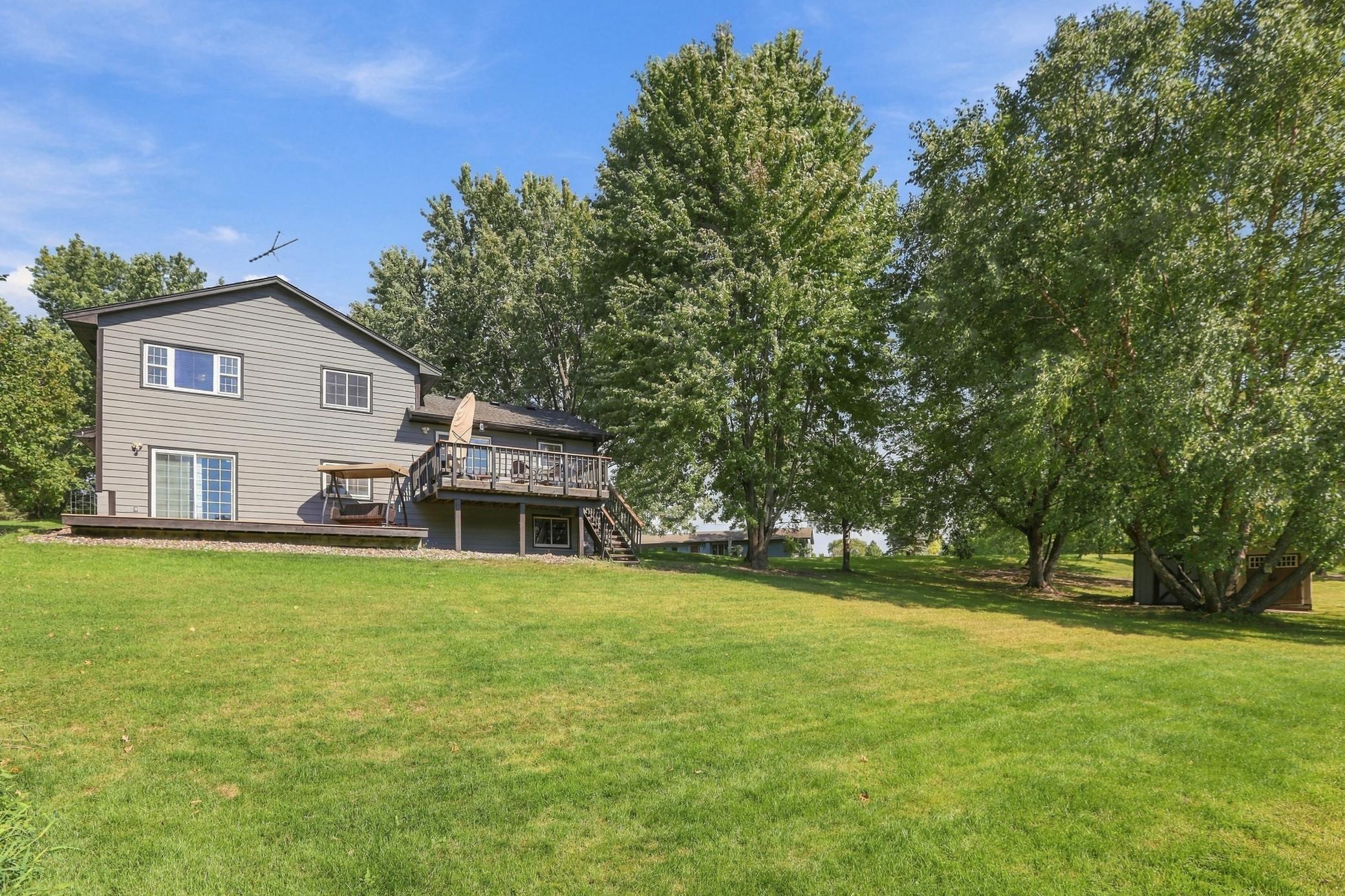 main property photo 30