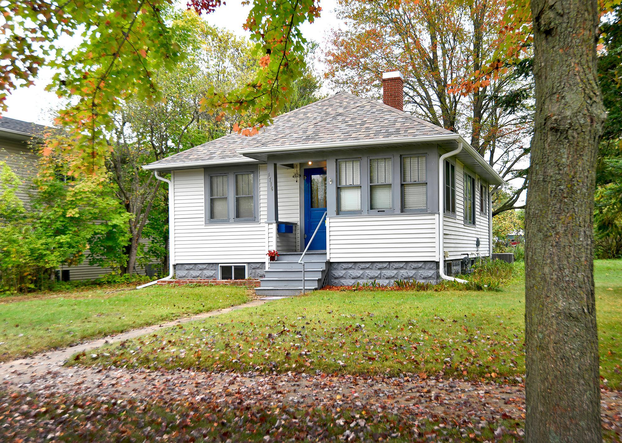 main property photo 13