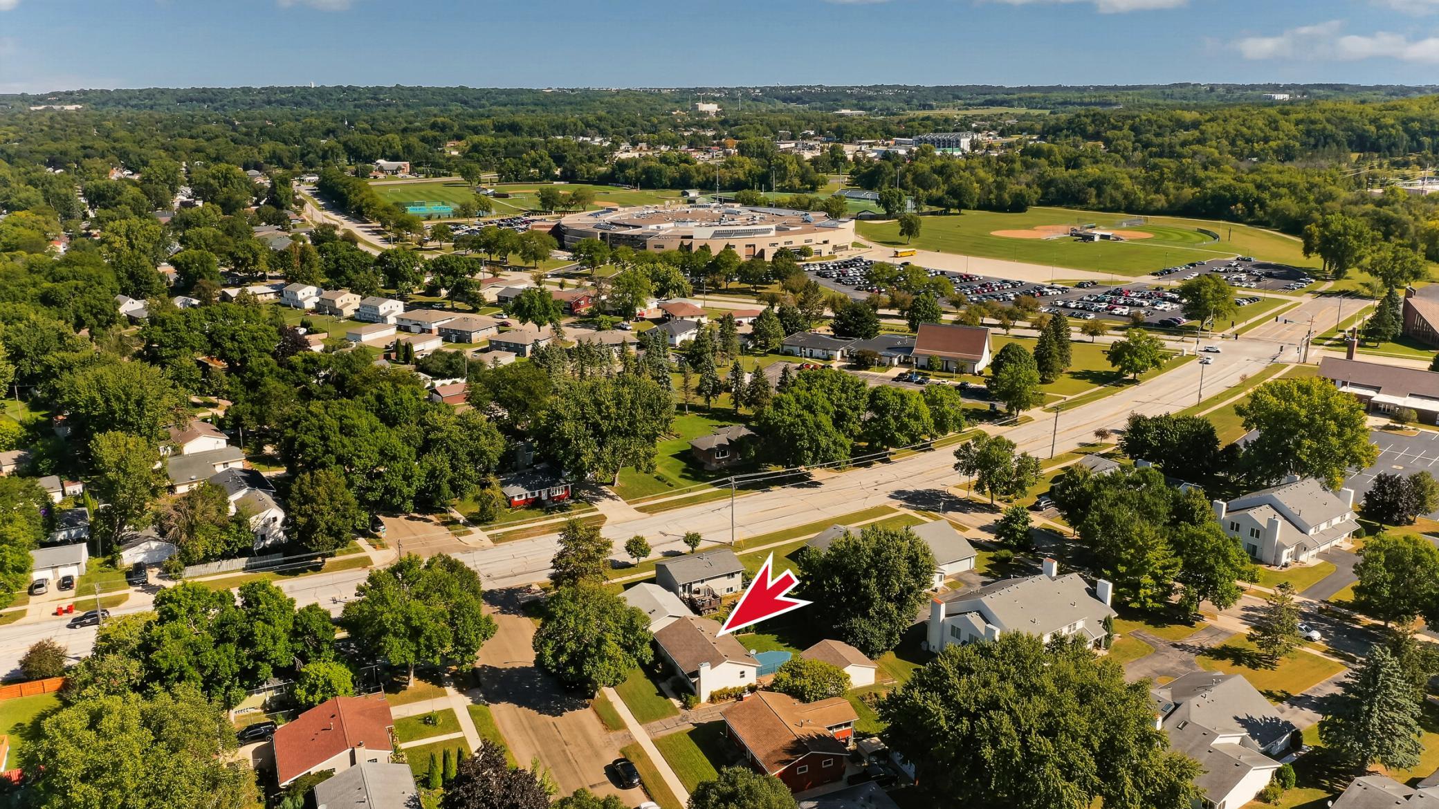 main property photo 32