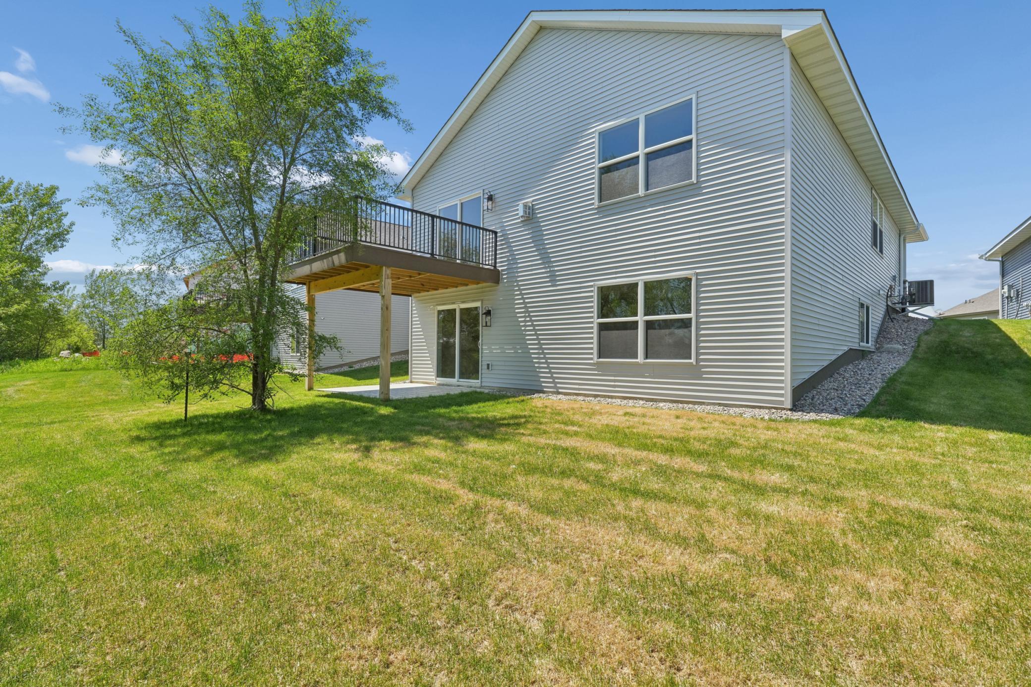 main property photo 37